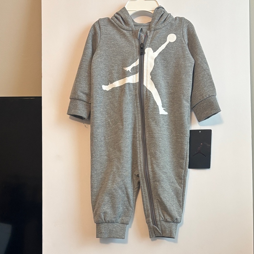 Jordan Gray Kids Footie with Iconic Silhouette